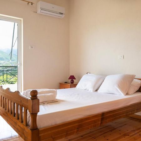 Janakis Apartments Himarë Dış mekan fotoğraf