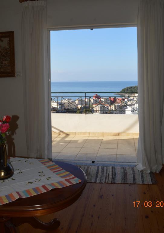 Janakis Apartments Himarë Dış mekan fotoğraf
