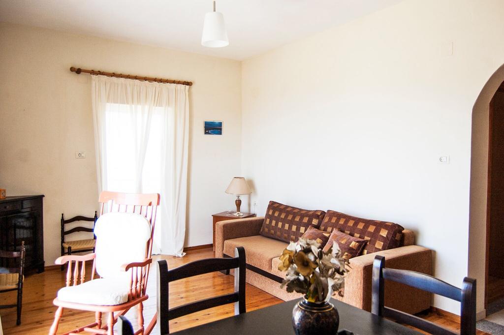Janakis Apartments Himarë Dış mekan fotoğraf